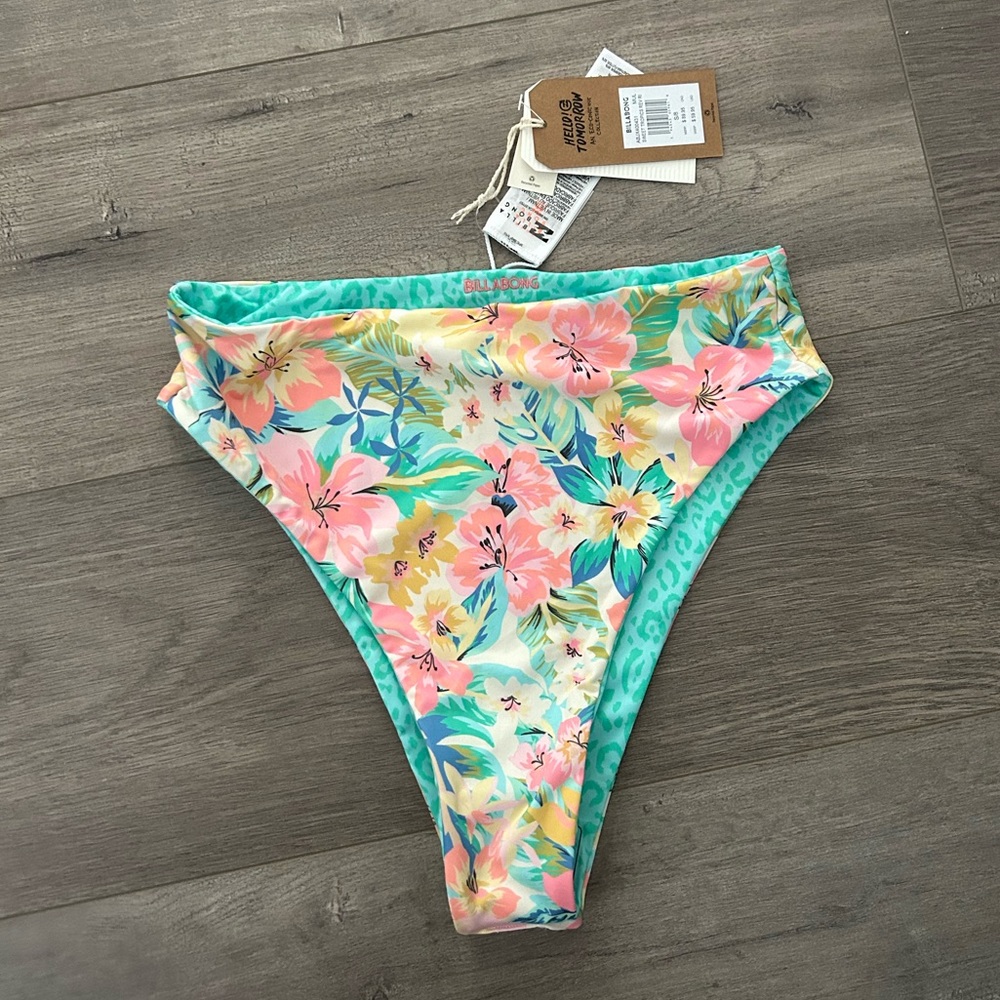 NWT Sweet Tropics swim bottoms